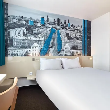 Hotel Warszawa-okecie
