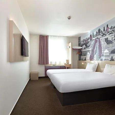 Warszawa-okecie Hotel 2*