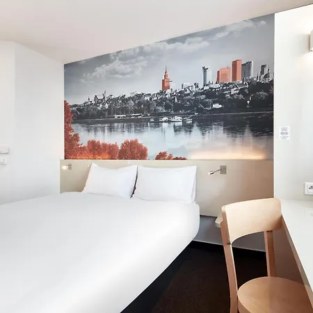 Warszawa-okecie Warsaw
