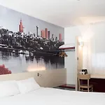 Warszawa-okecie 2*