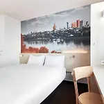 Hotel Warszawa-okecie
