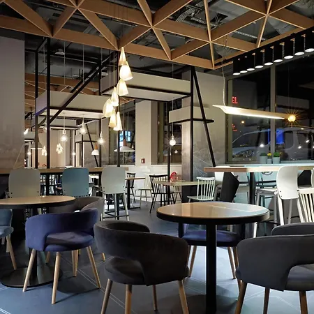 Hotell Warszawa-okecie