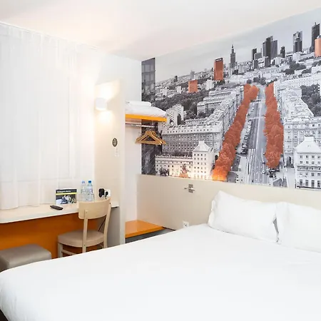 Warszawa-okecie Hotell 2*