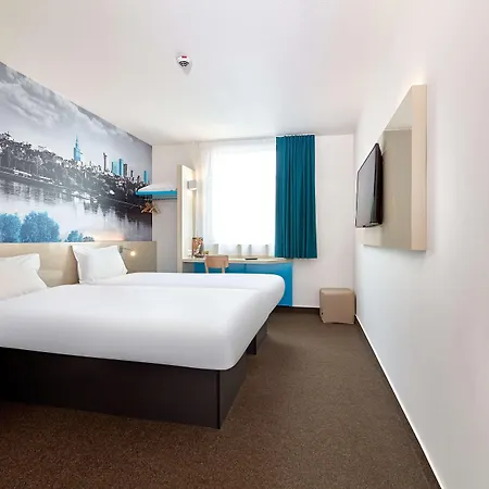 Hotel Warszawa-okecie