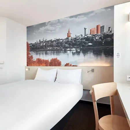 Hotel Warszawa-okecie Varsavia