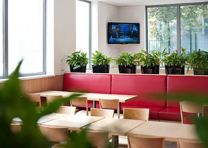 Warszawa-okecie Hotel Warsaw