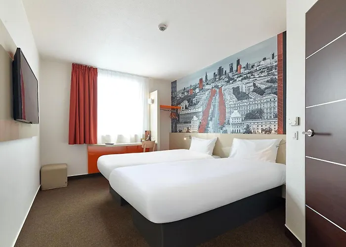 Warszawa-okęcie Warszawa